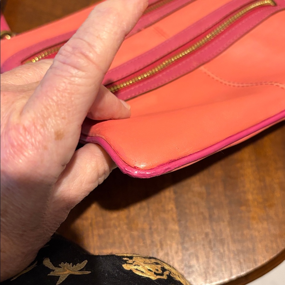 Coach Vintage RARE Crossbody bag  leather coral/hot pink /2 front zipper pockets - Picture 10 of 13